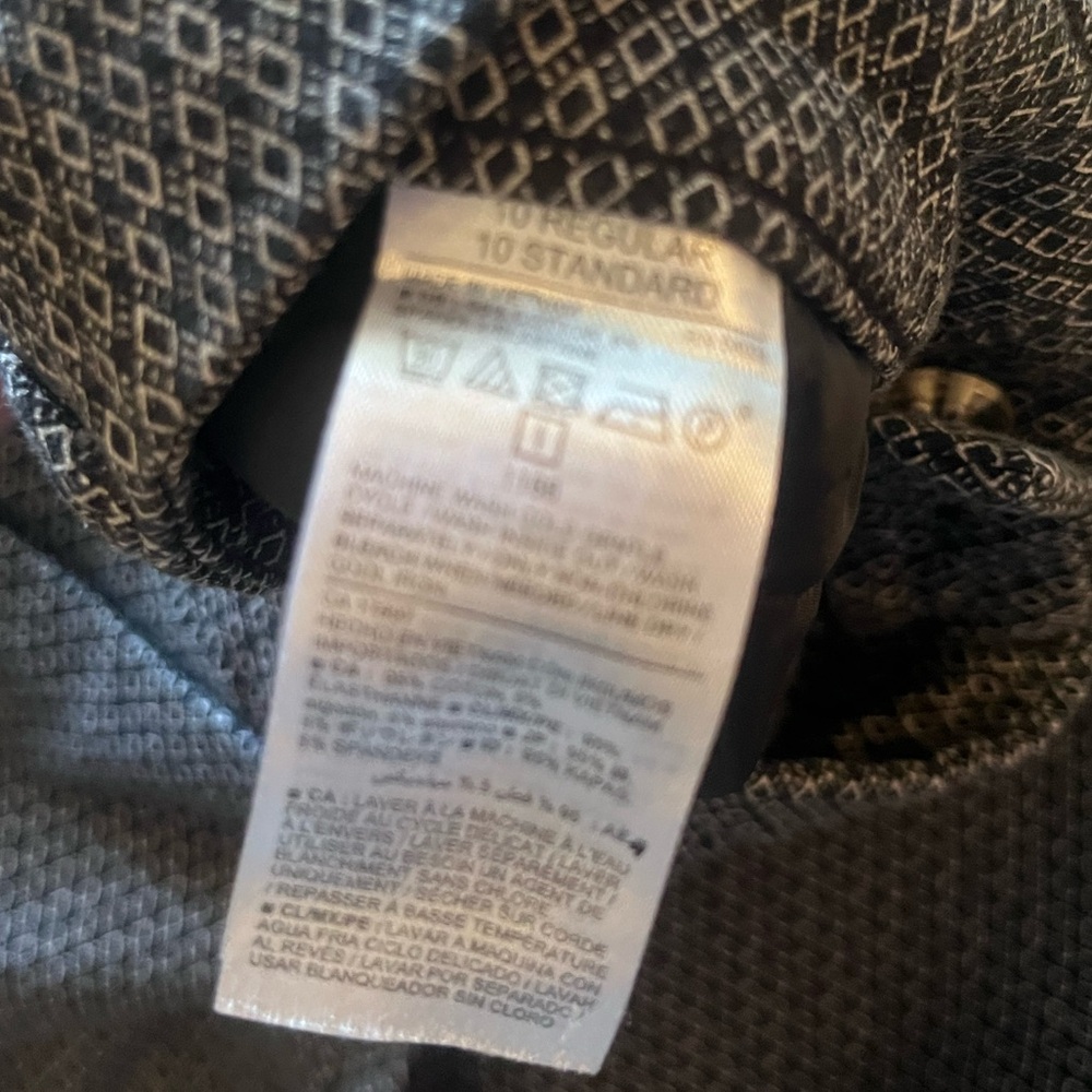 Old Navy - Mid Rise Work Pants - Picture 4 of 6
